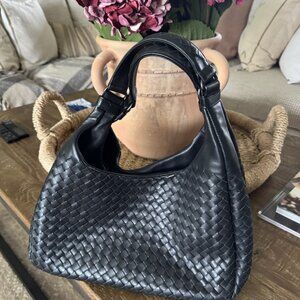Bottega Veneta Black Intercciato hobo bag